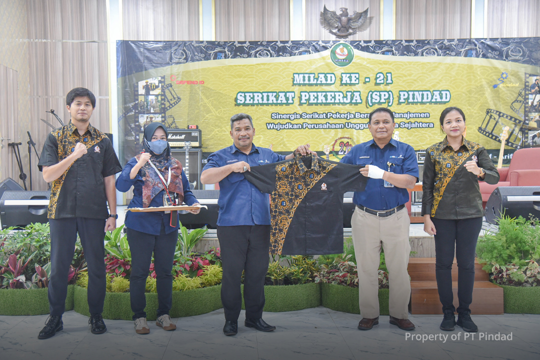 DIRUT HADIRI PERINGATAN ULANG TAHUN KE-21 SERIKAT PEKERJA PT PINDAD