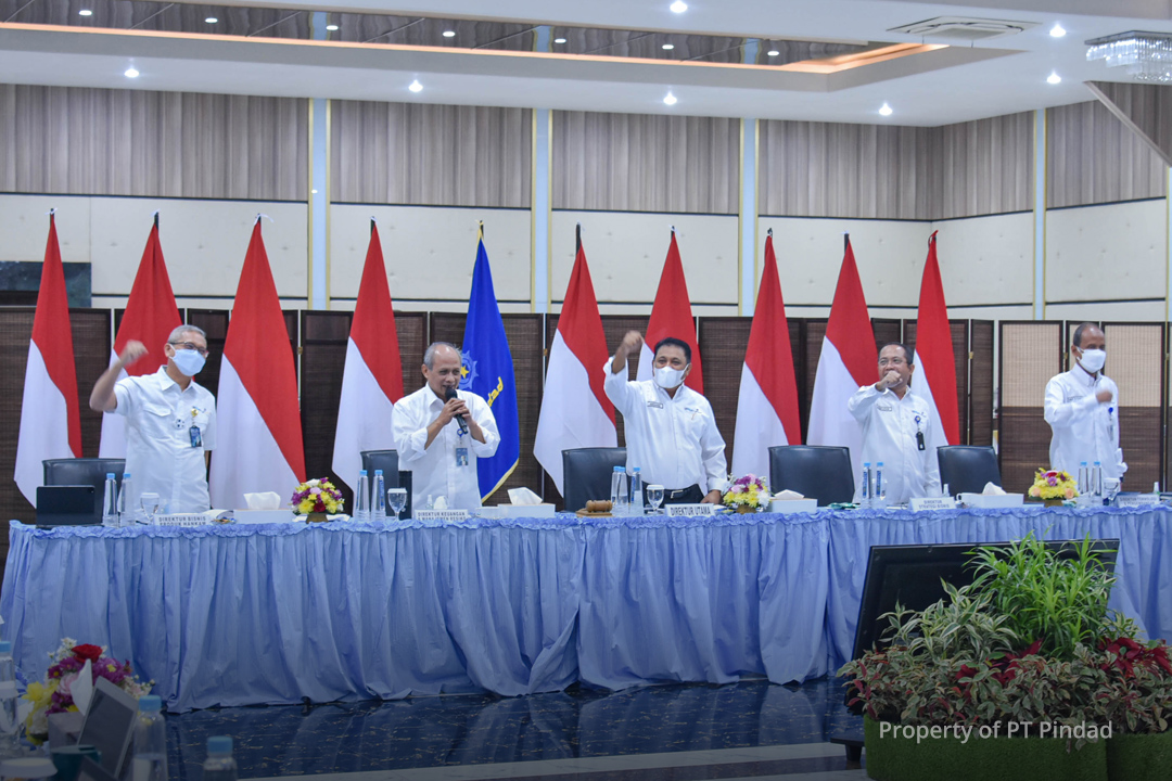 PT PINDAD HOLDS WORK MEETING IN 2022 WITH THE THEME PINDAD REBOUND