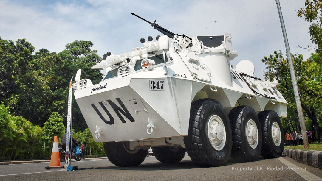 TNI Anniversary, President reviews the Anoa & Komodo tactical vehicle by Pindad