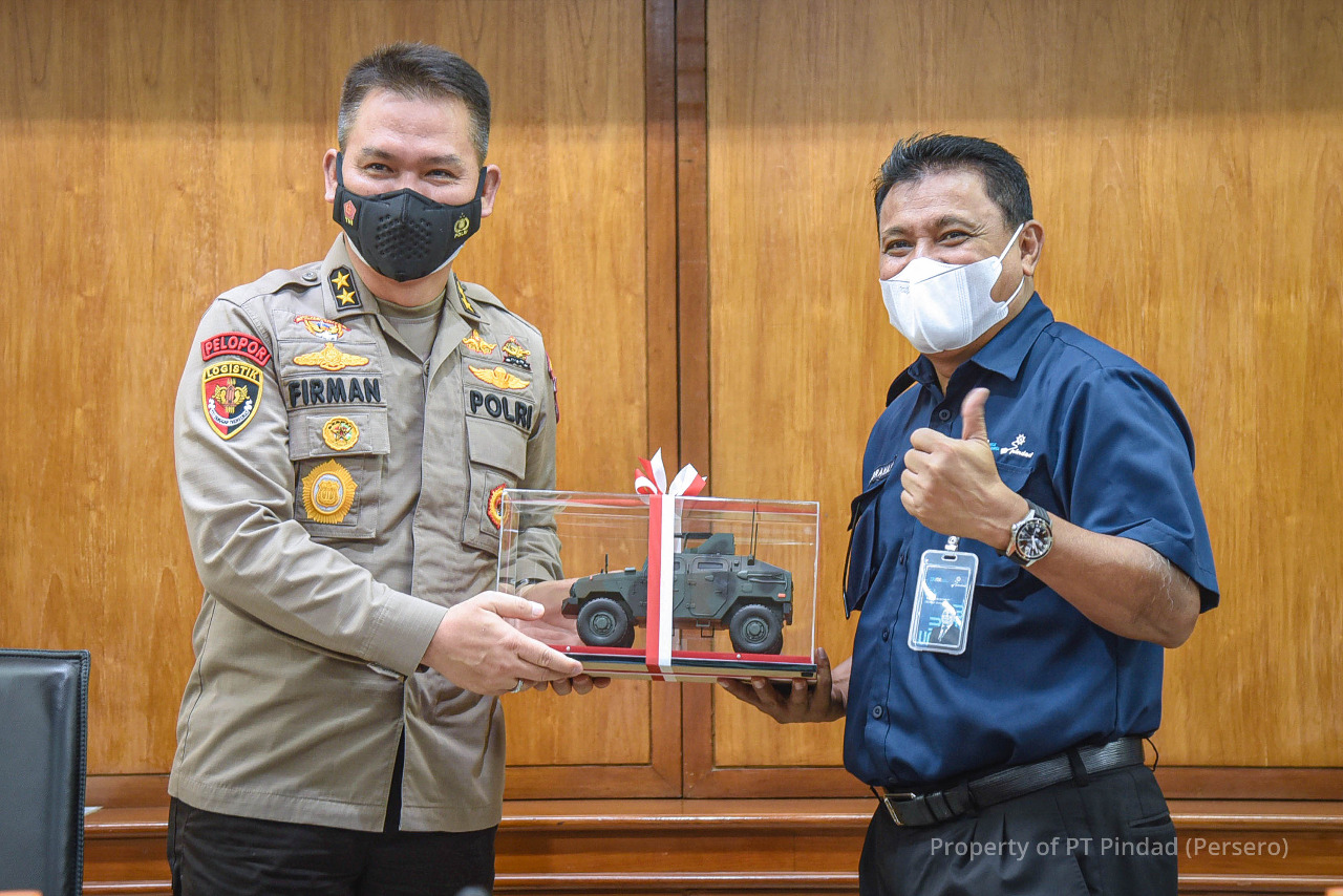 Aslog Polri reviews Pindad’s readiness to support National Police