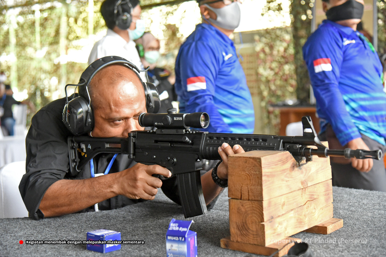 The Ministry of Maritime Affairs and Fisheries of the Republic of Indonesia Conducts Familiarization of the .222 Pindad Caliber Shoulder Rifle