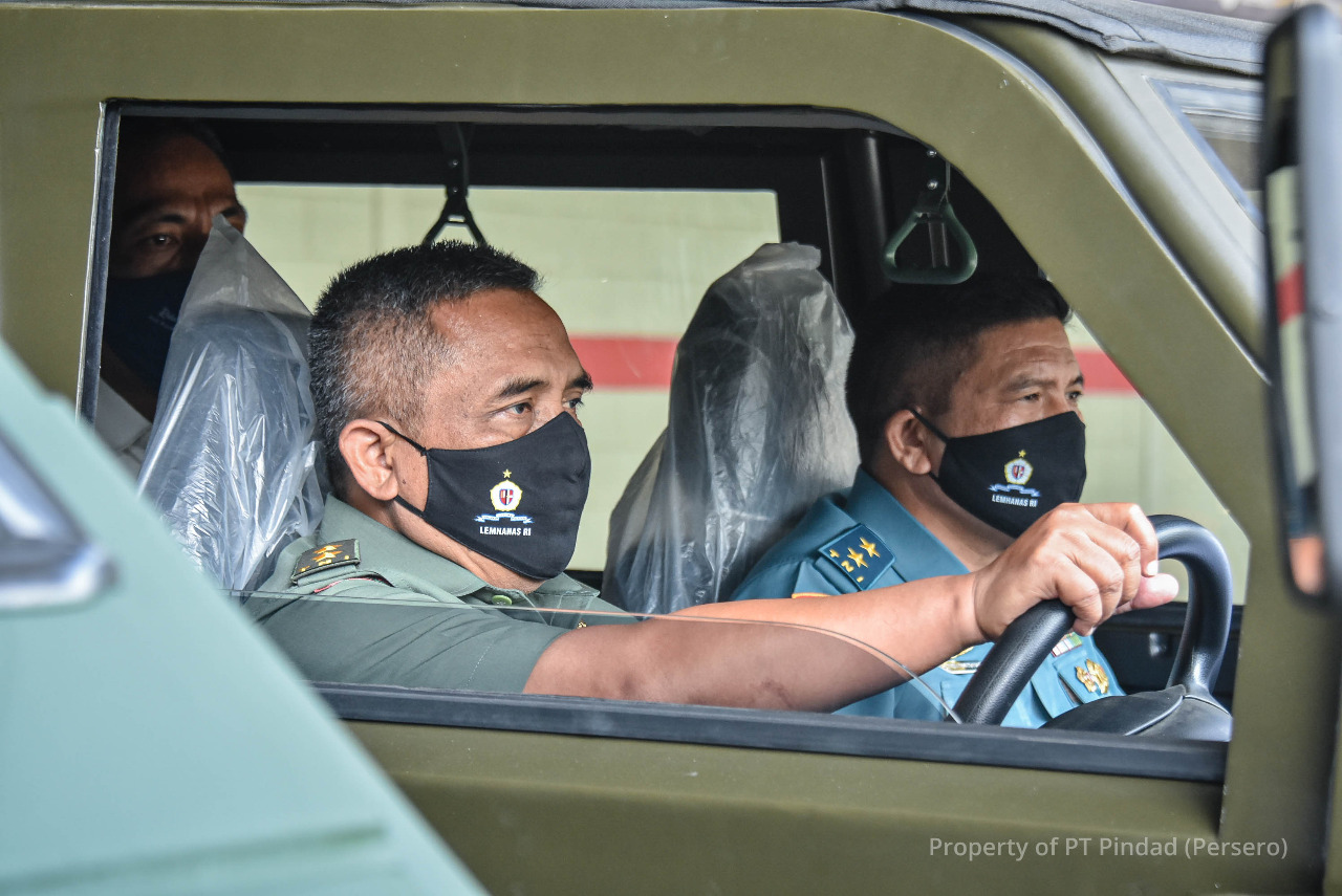 Participants of the 62nd National Defense Institute of the Republic of Indonesia visit Pindad to learn domestic stratetgy