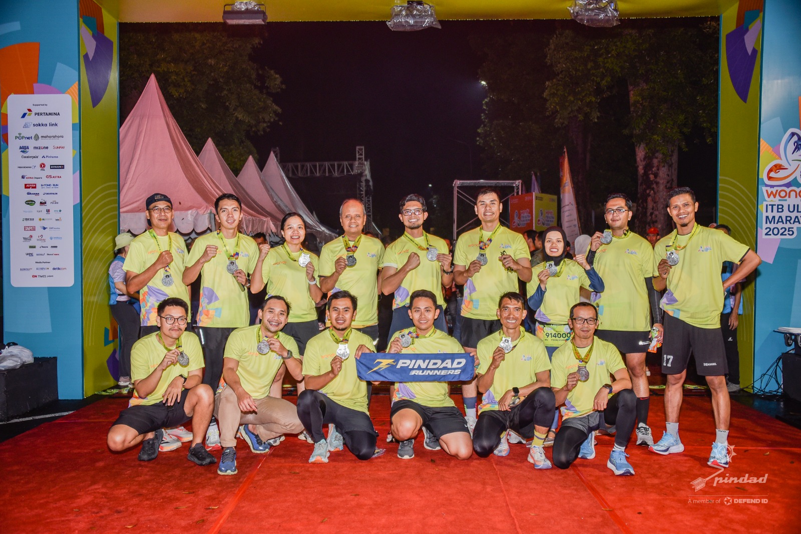 Lari Relay 180 Km, Dirut, Dirtekbang Beserta Pindad Runners Ikuti ITB Ultra Marathon 2025