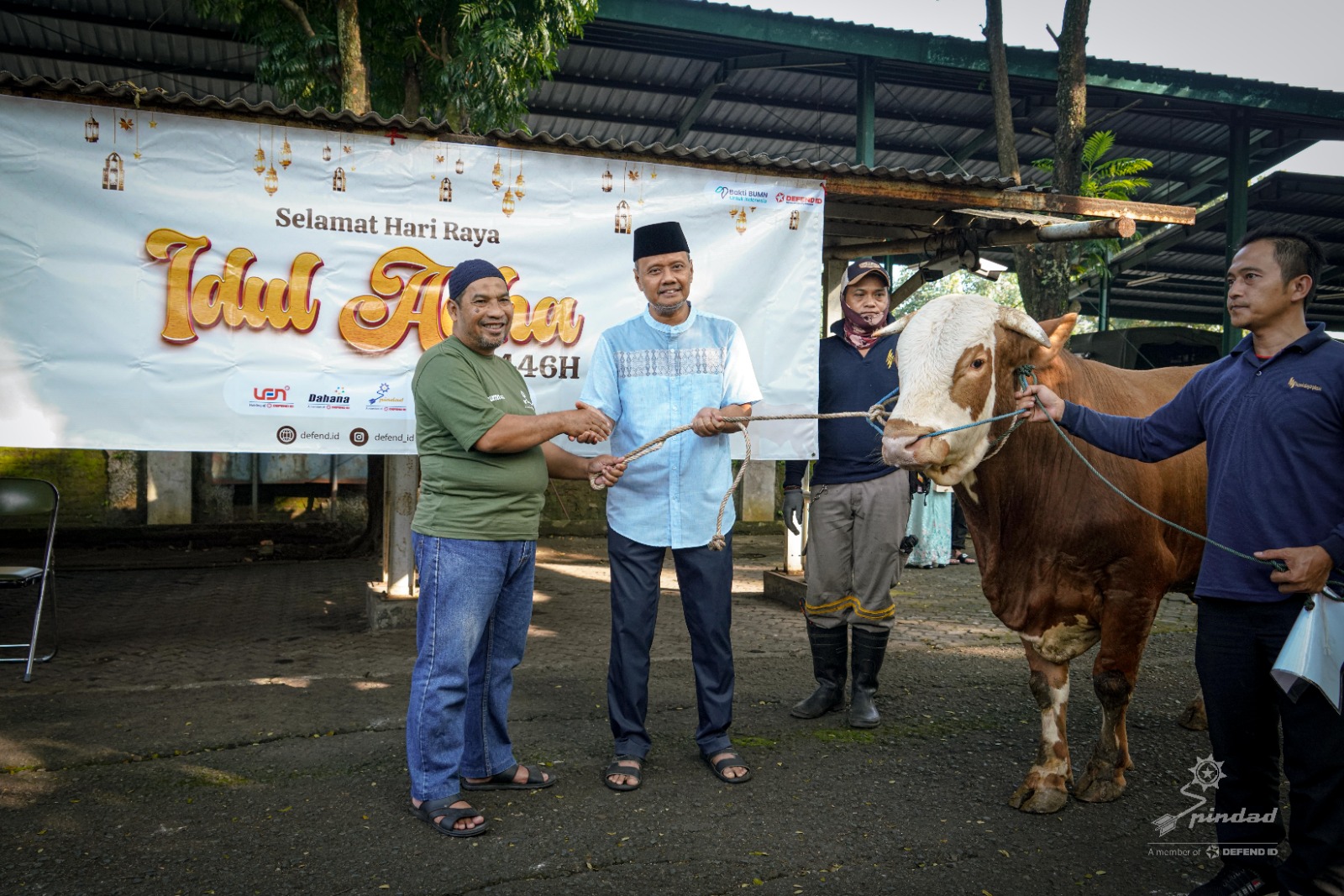 Momen Idul Adha 1446 H, Dirut PT Pindad Saksikan Penyembelihan Hewan Kurban