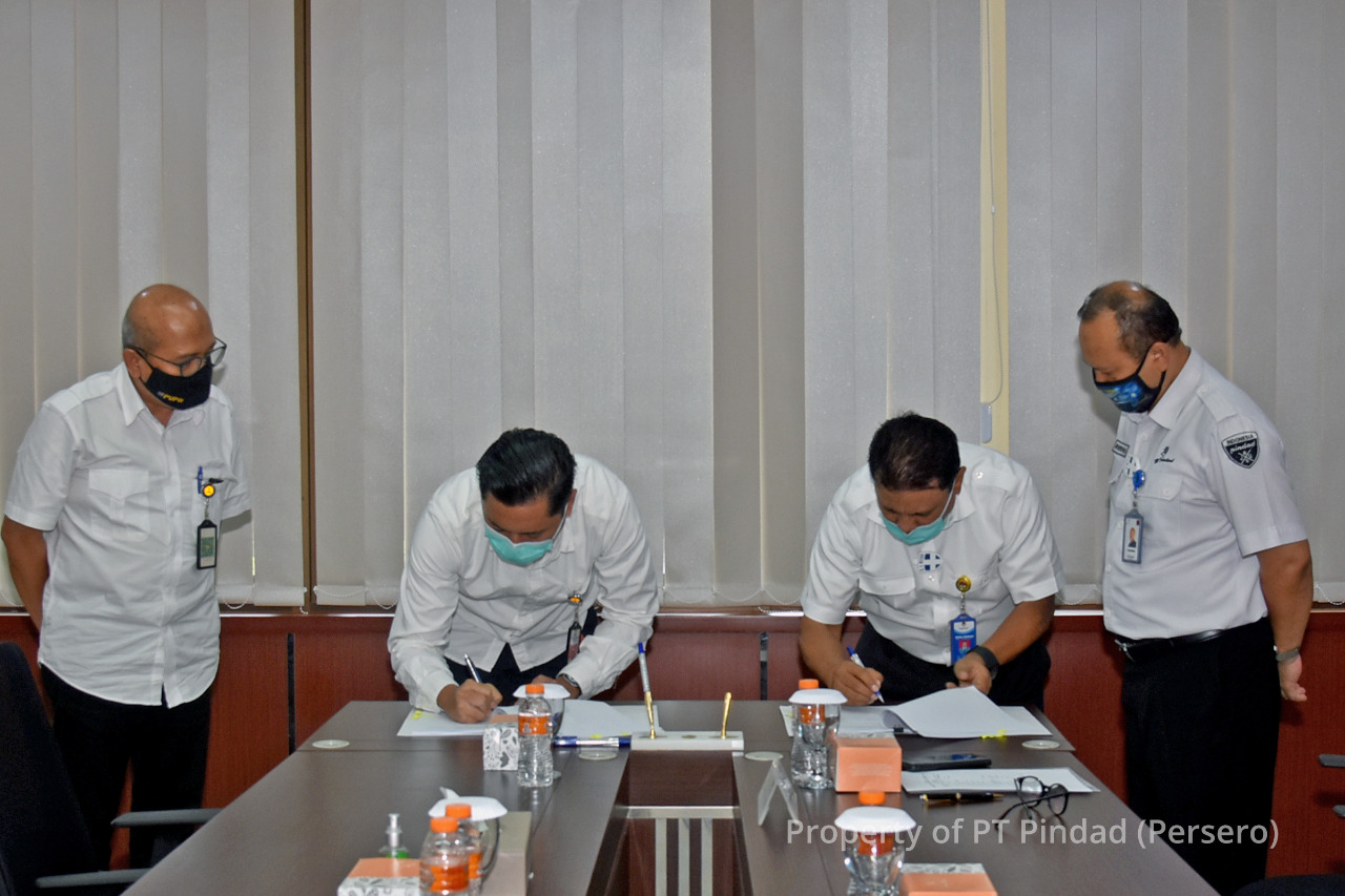 The Directorate of Bridges Ministry of PUPR Work Inspection on Excavator Procurement Contract