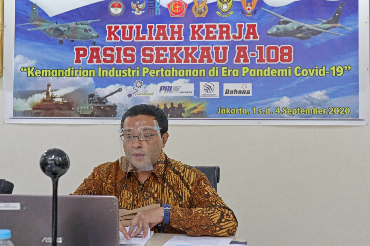 Chief Technology and Development of Pindad Explains the Independence of The Defence Industry to SEKKAU Work Class Participants