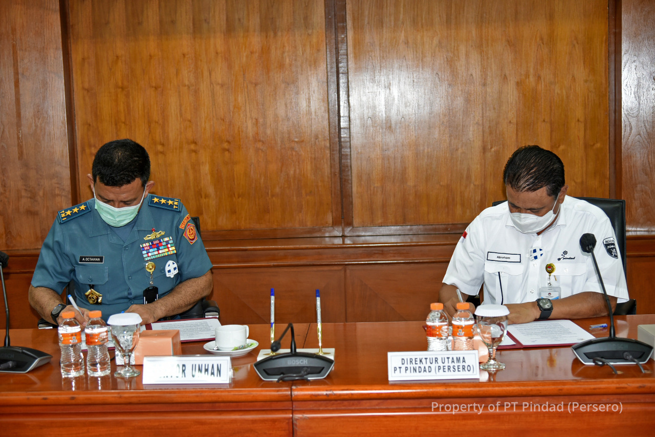 Pindad Signs Cooperation Agreement and MoU with University of Defense