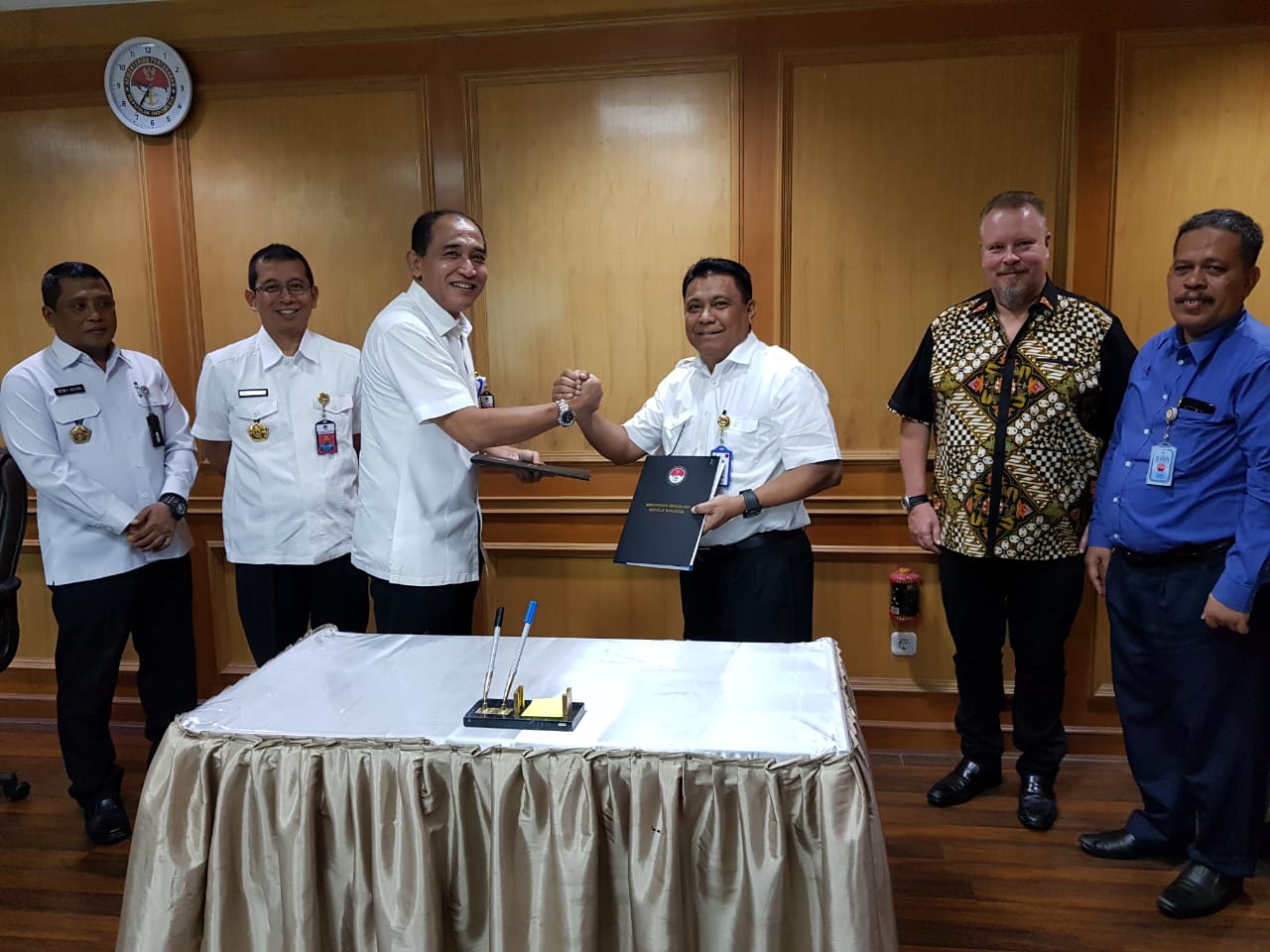 Pindad Signs Contract for Boat Tank Development