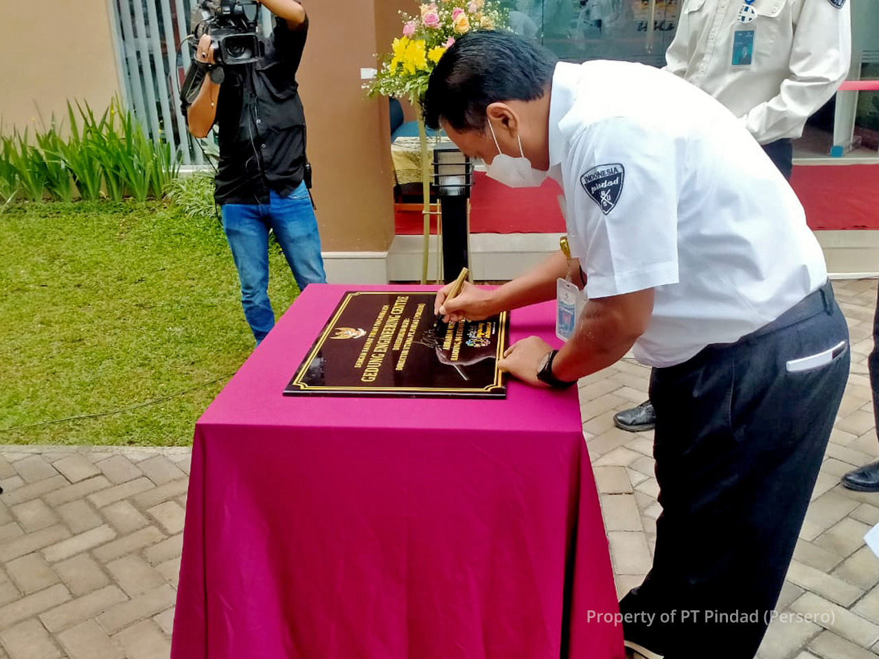 CEO of Pindad inaugurates PT PEI's Engineering Centre