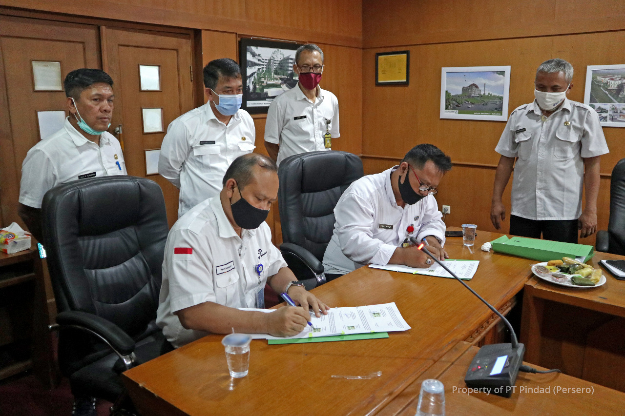 Pindad with The Housing and Settlement Service of West Java signed contract for Stungta x Pindad