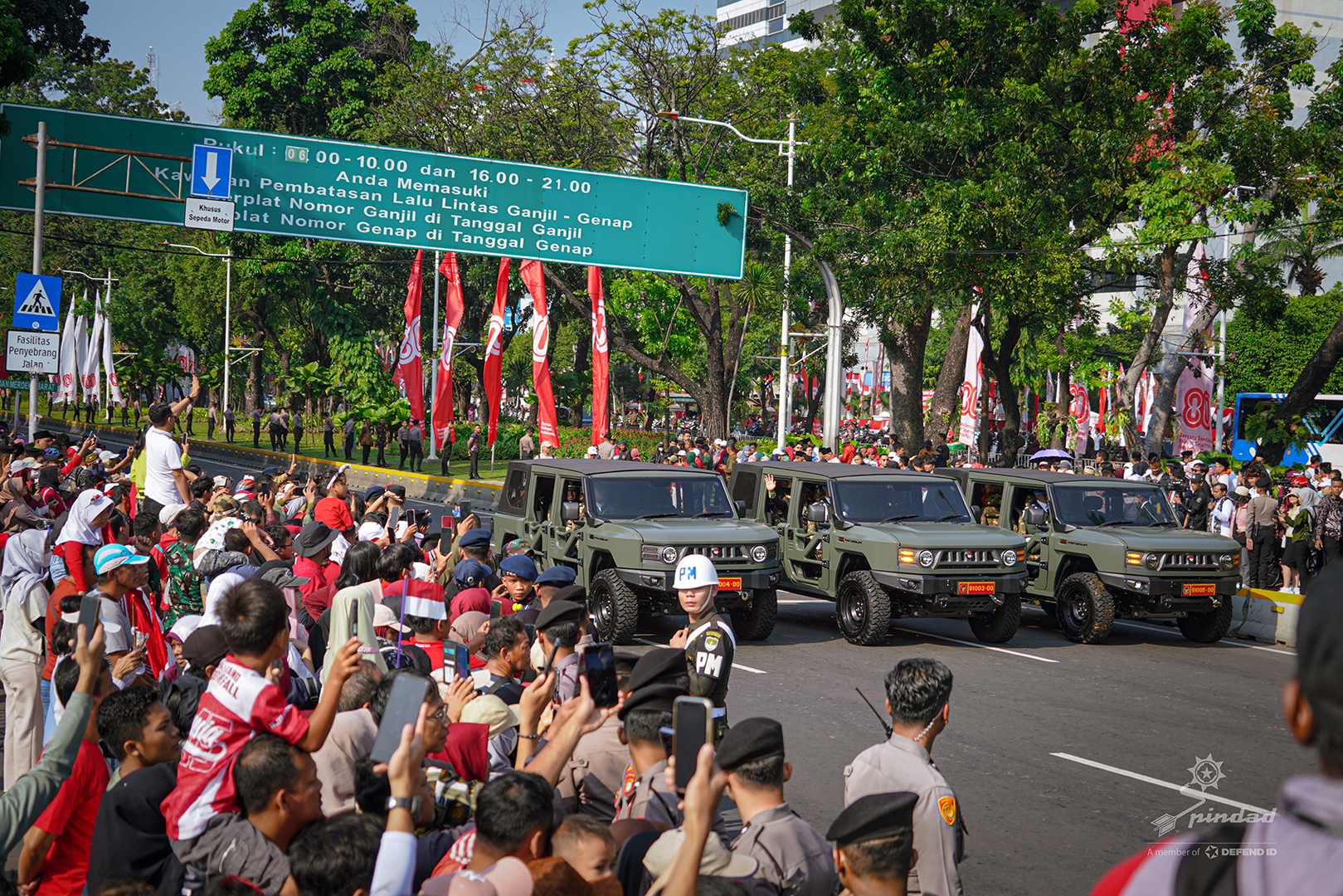 Dirut Pindad Ikuti Upacara Di Istana Merdeka, Maung MV3 Ikuti Kirab Bendera Pusaka