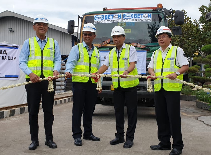 Pindad Bersama IMST dan Wika Kirim Ekspor Perdana Ke Filipina Untuk Uji Lintasan