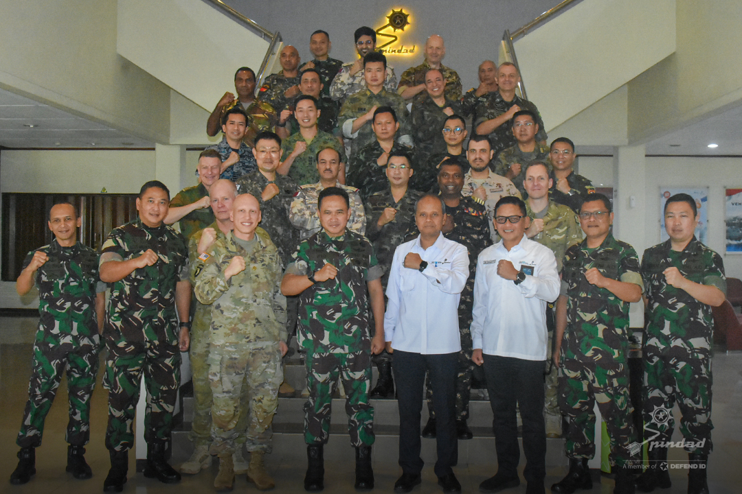 Visit of the State Defense Attaches of Friendly Country to PT Pindad