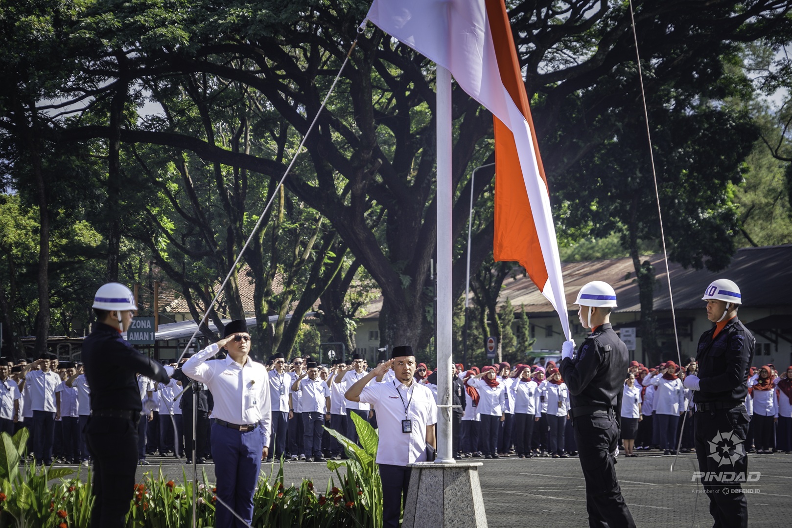 Peringati Hari Pahlawan, PT Pindad Laksanakan Upacara Bendera di Bandung dan Turen