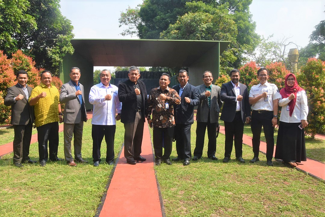 Chief of Malaysian Army Visited Pindad