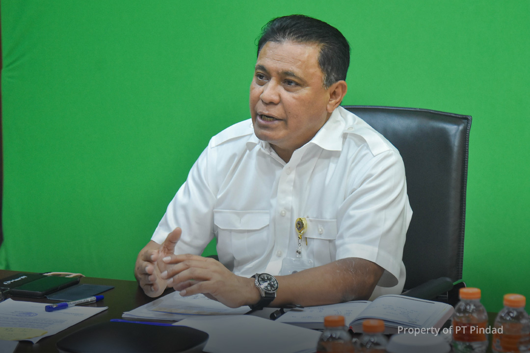 CEO of Pindad Delivers a Presentation to PPRA LXIII of Lemhannas RI