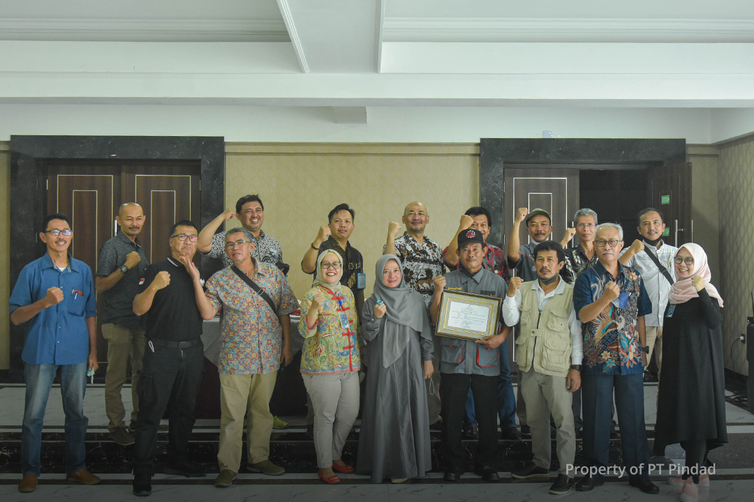 PT PINDAD MELAKSANAKAN PELEPASAN KEPADA PEGAWAI PURNA BAKTI PERIODE JULI 2022