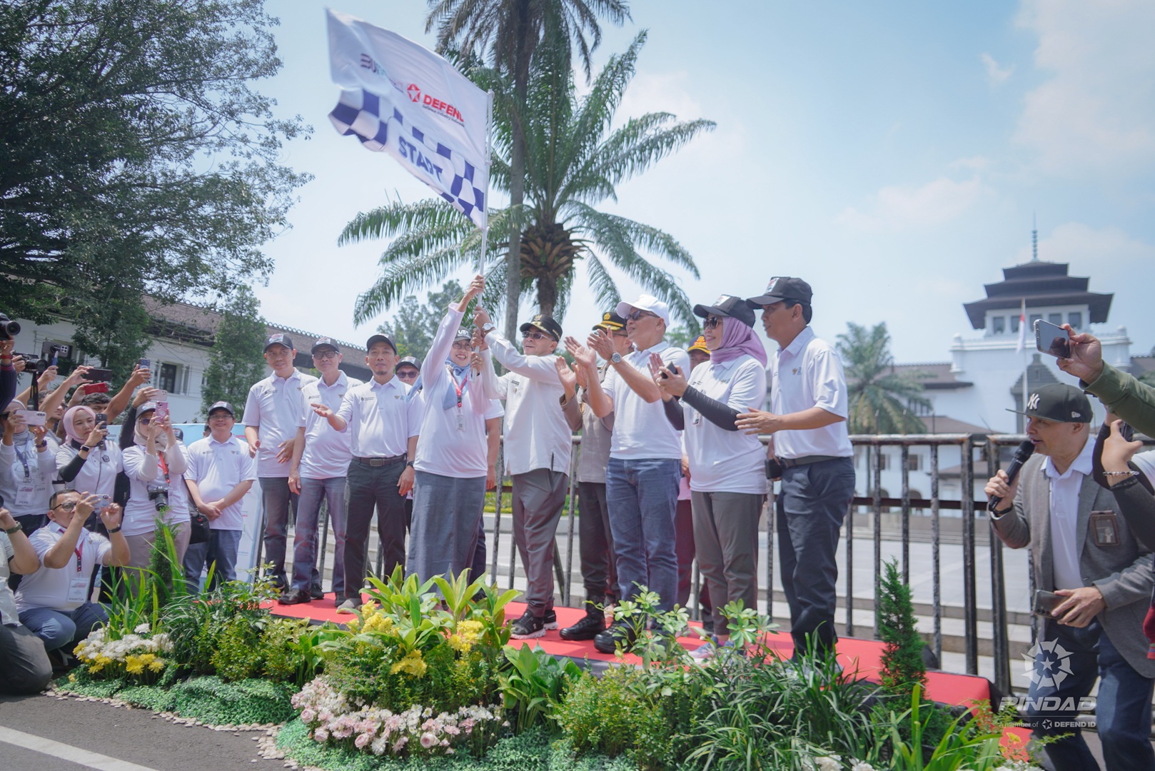 Mudik Aman Berbagi Harapan Tahun 2026, PT Pindad Berangkatkan 198 Pemudik ke Solo dan Yogyakarta