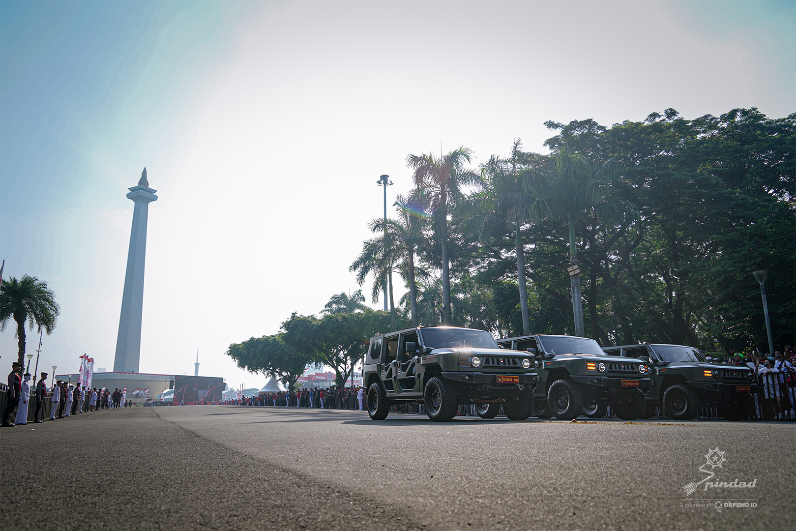 Dirut Pindad Ikuti Upacara Di Istana Merdeka, Diiringi Maung MV3 Ikuti Kirab Bendera Pusaka