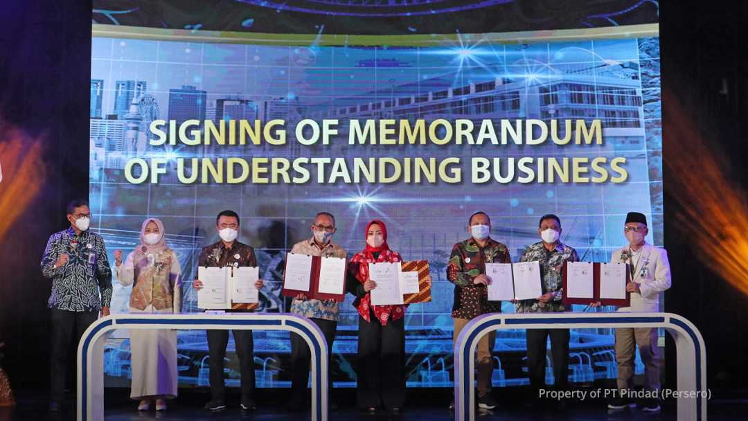 Pindad signs cooperation with BJB & Agri Jabar at the West Java Investment Summit 2021