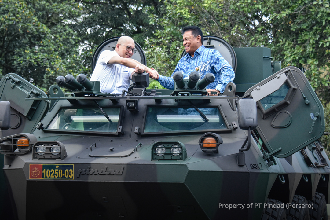 CEO of Pindad welcome a working visit from BoC & BoD of PT Taspen