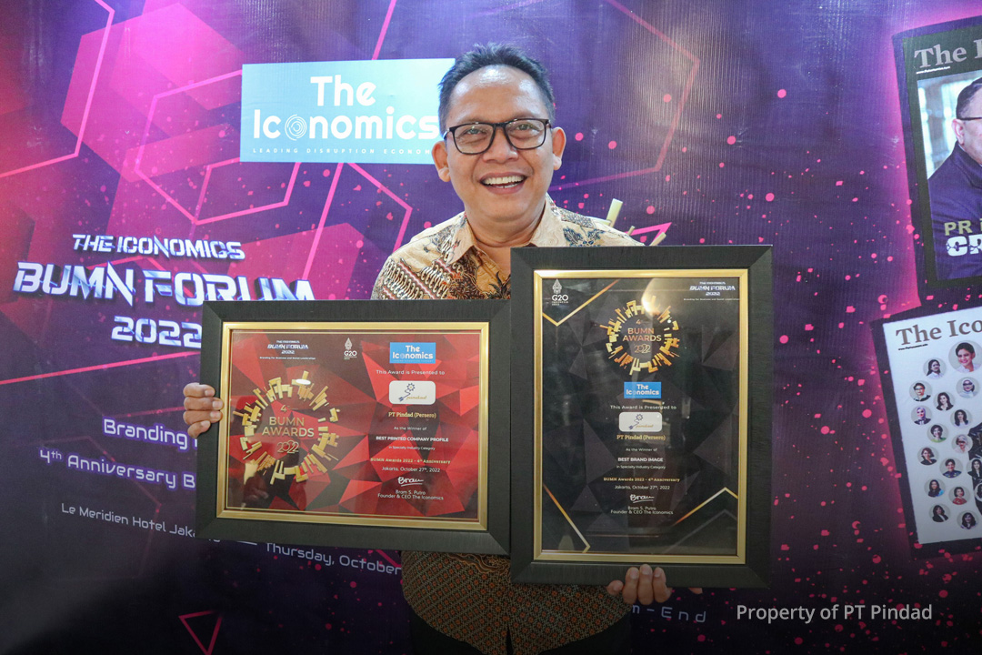 Pindad Raih 2 Penghargaan Pada 4th Anniversary BUMN Awards 2022