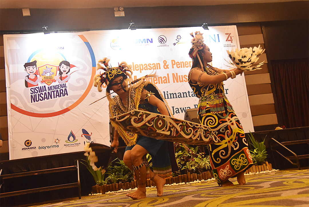 As a Form of Support from BUMN to the Nation, Pindad Invited Students to Learn the Archipelago