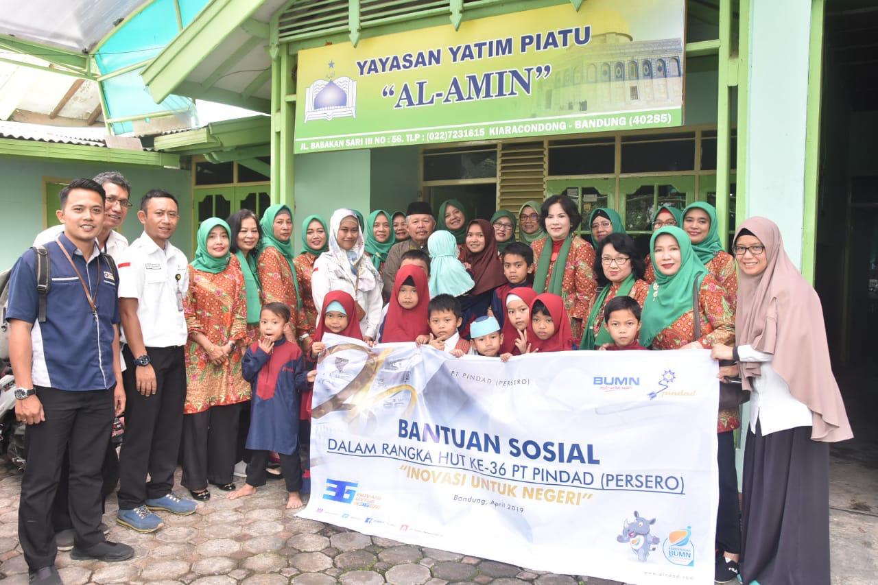 Pindad Berikan Bantuan Sosial Ke Berbagai Yayasan dan Panti Asuhan