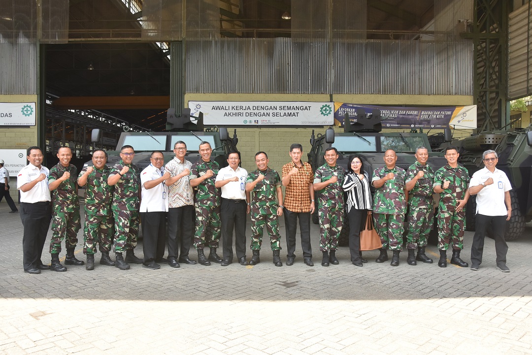 Visiting Pindad, Danpussenarhanud Reviewed the Latest Version of Komodo