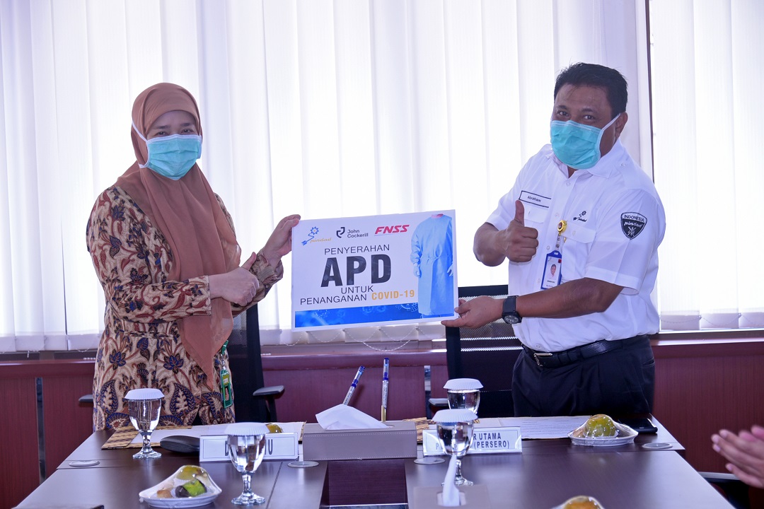 PT Pindad Director Handover 1000 PPE Donation from Working Partners to Pindad Medika Utama