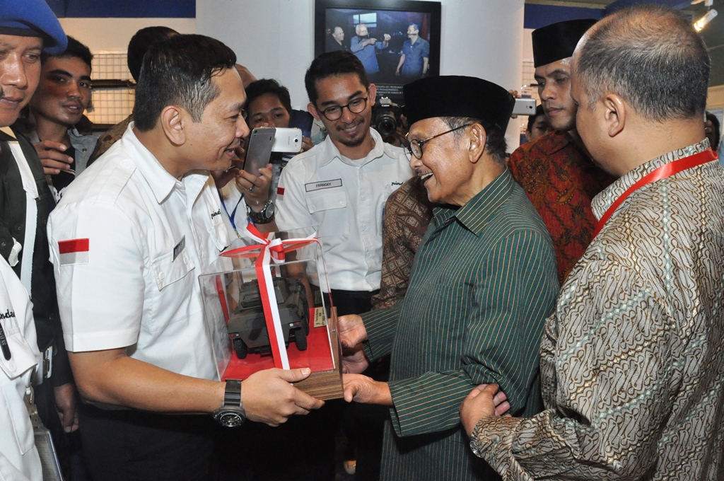 Pindad Participate at Habibie Festival 2016