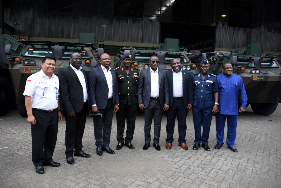 Minister of Defense of Ghana Visited Pindad, President Director of Pindad Showed Products Quality