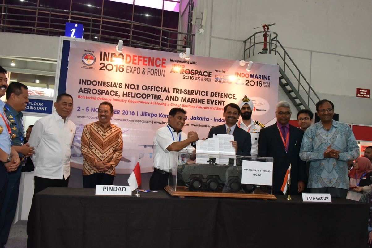 Pindad Tanda Tangani Perjanjian Kerjasama di Bidang MKB dan Kendaraan Khusus