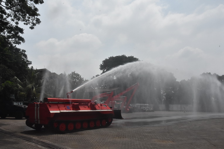 Jambi Provincial Government Interested In Pindad Firefighting Vehicle