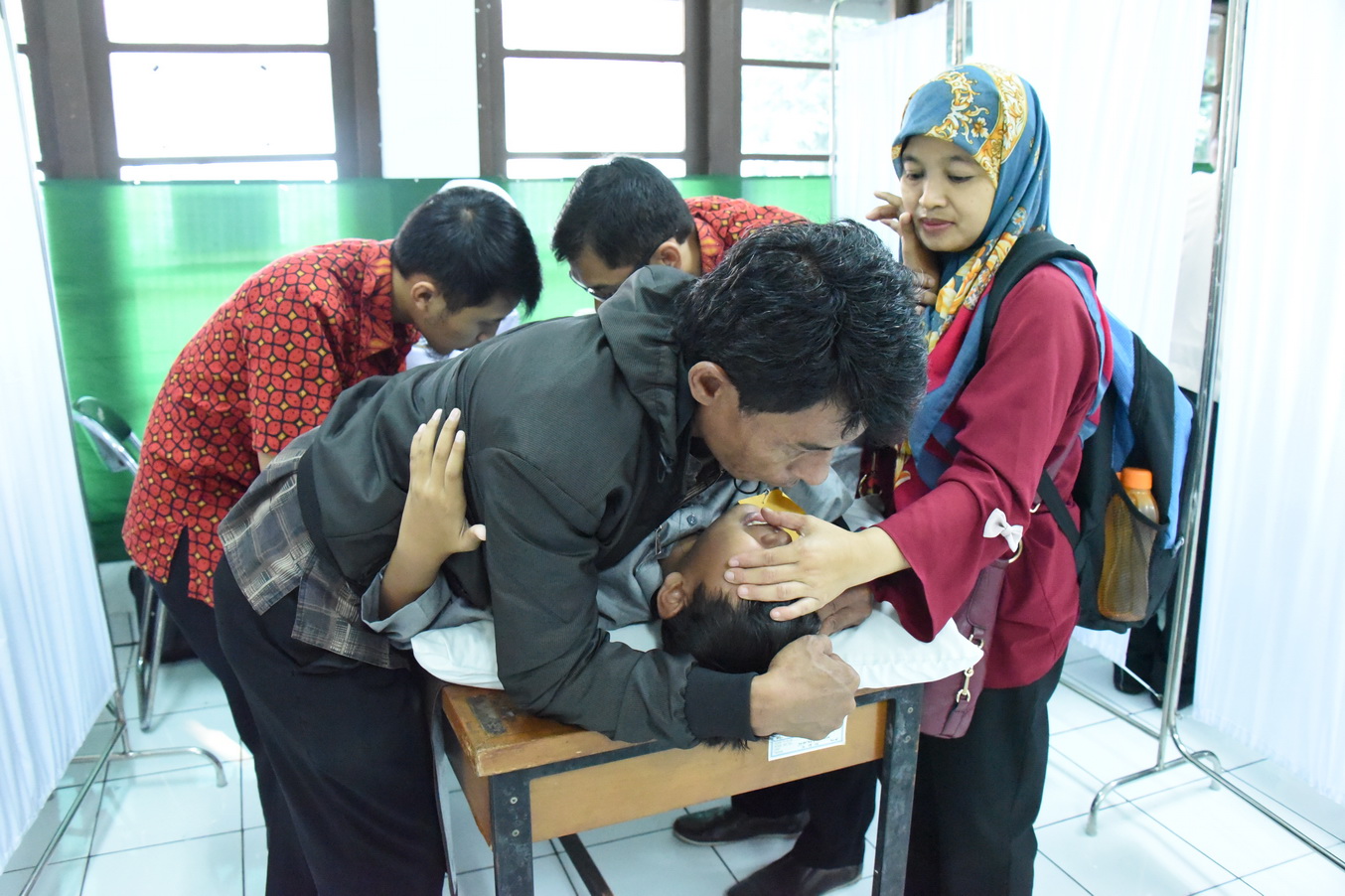 Pindad Khitan 100 Anak Dalam Rangka HUT Ke 35 tahun