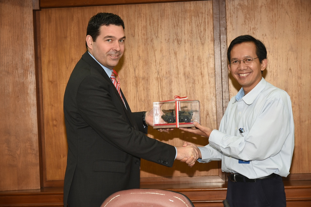 Industri Pertahanan dan Keamanan Austria Kunjungi Pindad