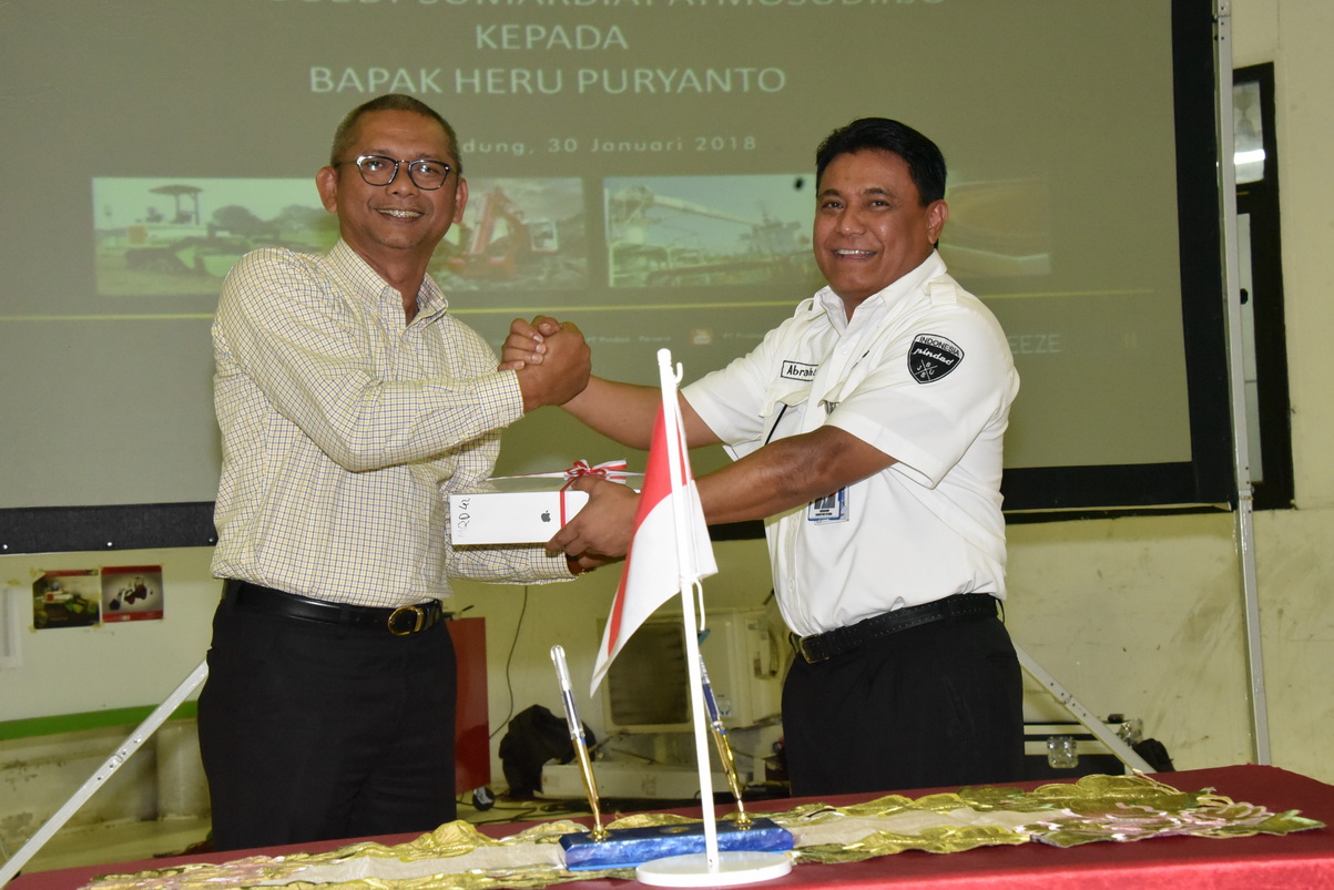 Pisah Sambut Direktur Produk Bisnis Industrial Pindad 