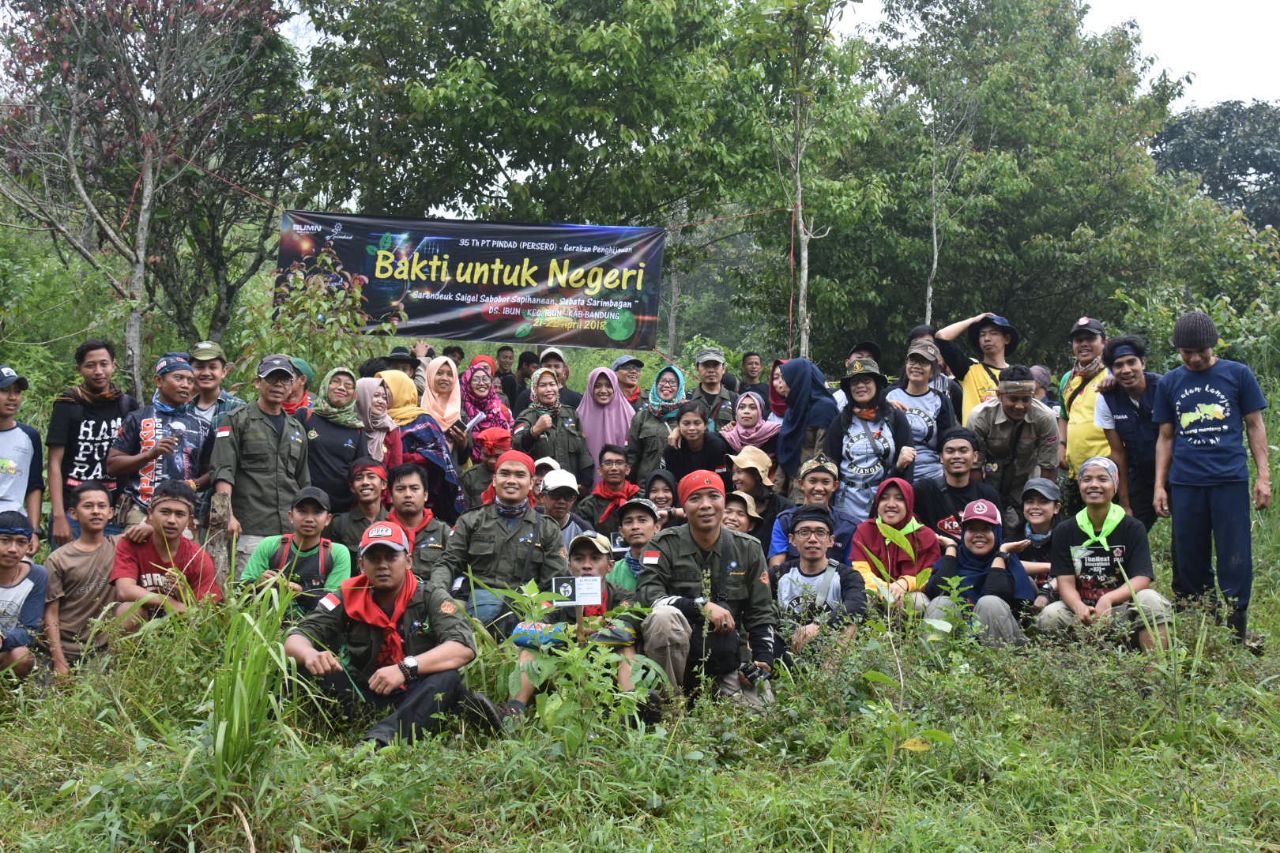 Pedulu Lingkungan Pindad Tanam 1.000 Pohon