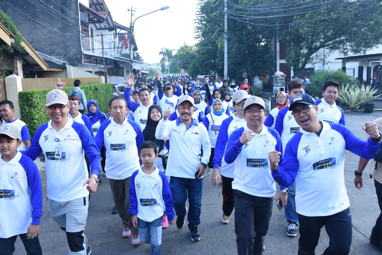 Jalan Santai Ramaikan Puncak Peringatan HUT Pindad ke 35 