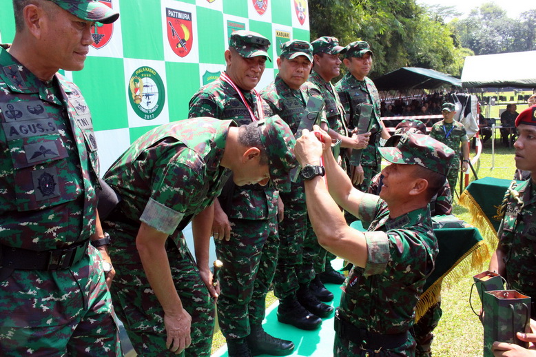 Senjata Dan Munisi Pindad Dukung Penuh Lomba Tembak Piala KASAD 2017