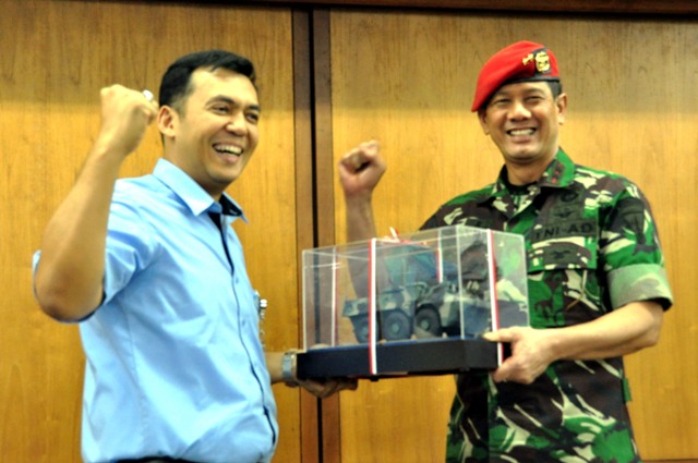 Kopassus Dukung Pengembangan Produk Pindad