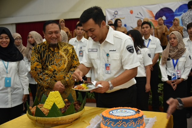 HUT ke-33 PT Pindad (Persero) : â€˜Move On!â€™