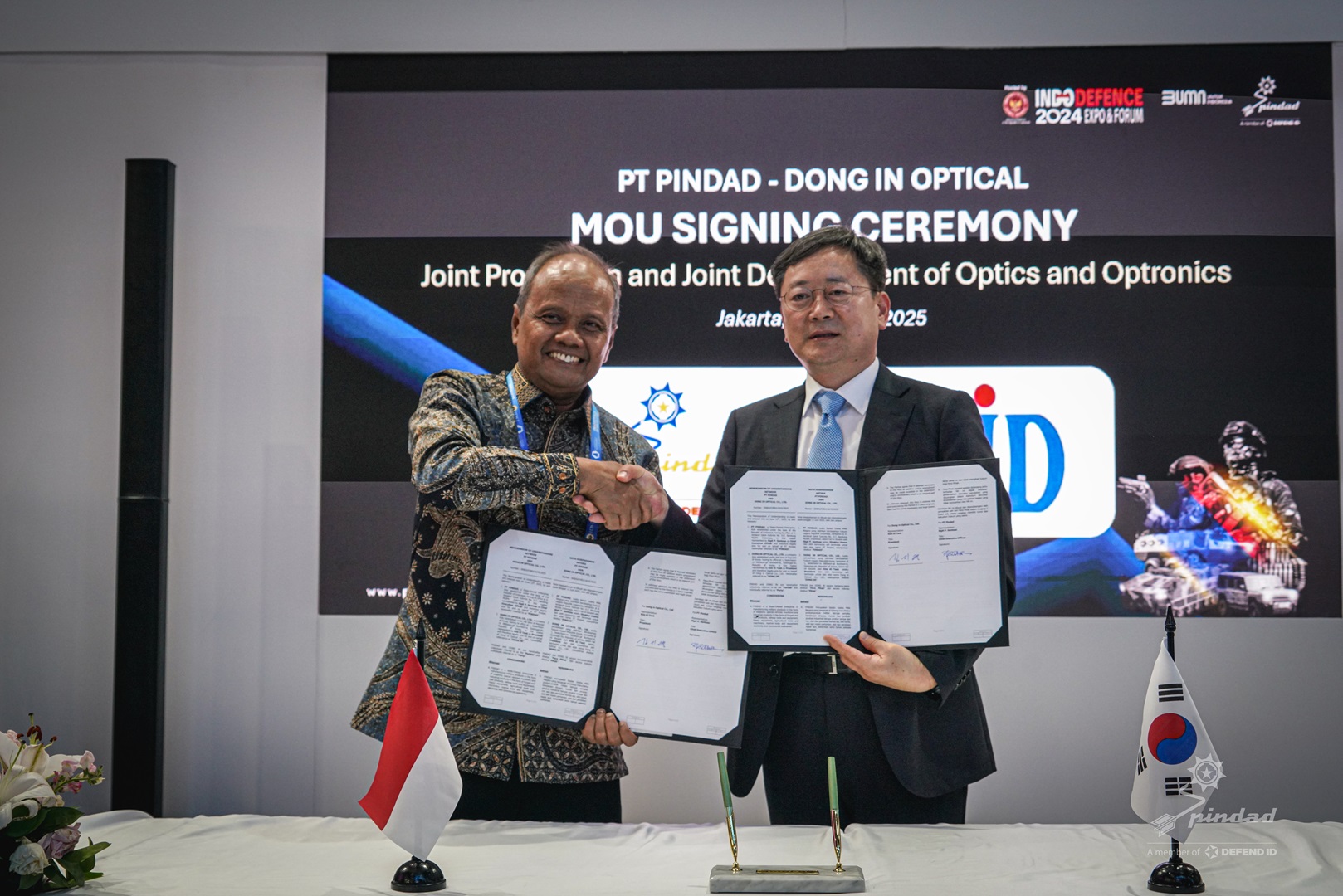 Tingkatkan Kemampuan Industri Pertahanan, PT Pindad Tandatangani Berbagai MOU Strategis