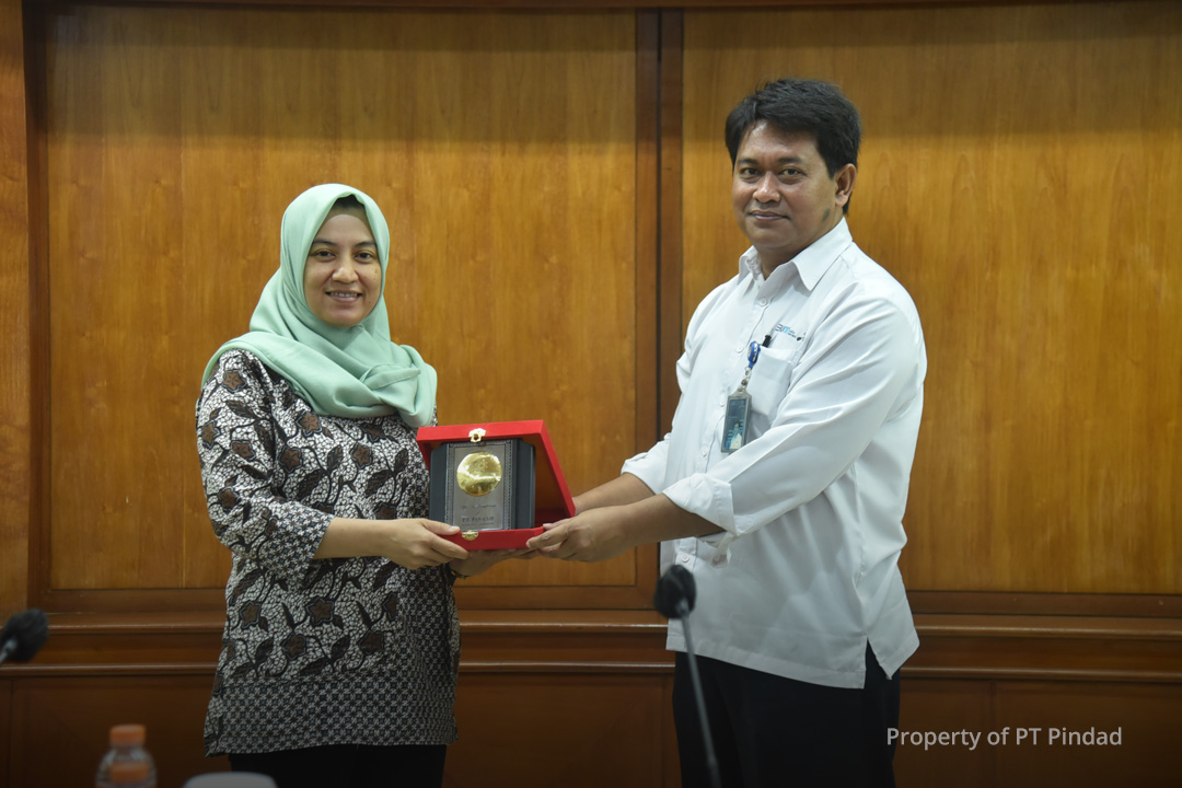 Tinjau Produk Industrial, Dinas Pekerjaan Umum SDA Jawa Timur Kunjungi Pindad