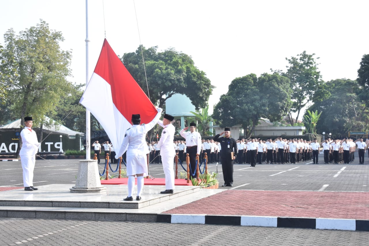 Pindad Commemorates Indonesia’s 73rd Independence Anniversary in Bandung and Malang