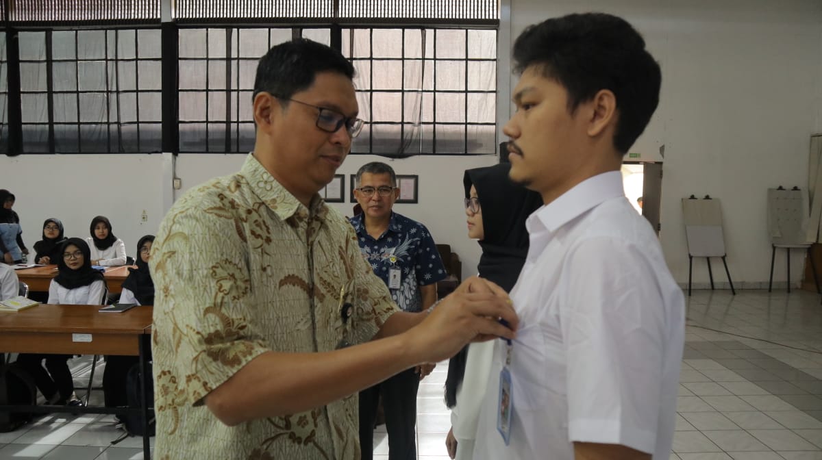 Direktur Keuangan Buka Kursus Pengenalan Industri Peserta Manajemen Trainee Pindad 2019