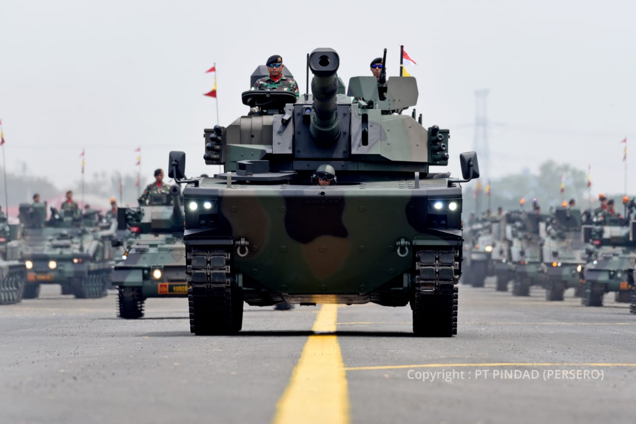 Pindad’s Special Purpose Vehicles Enlivened Defense Vehicle Parade Commemorating the 74th TNI Anniversary