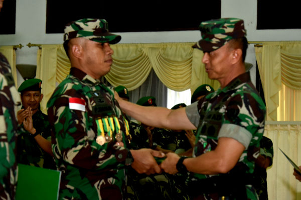 KASAD : Kualitas Senjata Pindad Tinggi, Dukung TNI AD Raih Gelar Juara Umum AASAM 2016