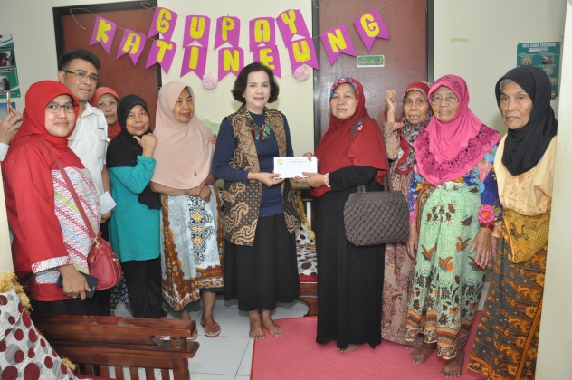 34 Tahun PT Pindad (Persero) : Kegiatan Pemberian Santunan dalam ‘Anjang Asih Pindad’