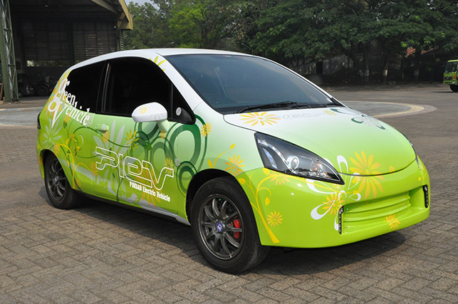 PT Pindad conversion tool on display for PT DI